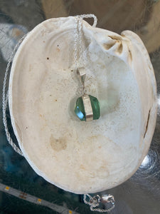 FLUORITE PENDANT 1