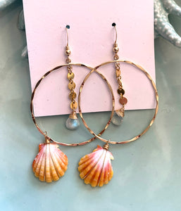 SUNRISE SHELL HOOPS WITH MOONSTONE