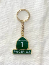 Load image into Gallery viewer, CALI KEYCHAIN
